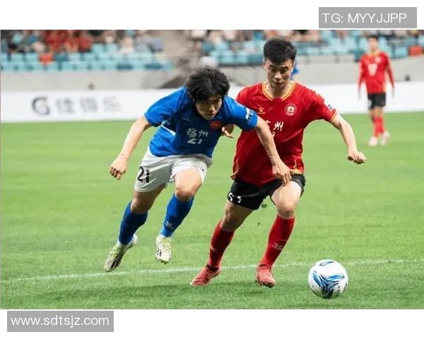 足球明星闪耀中国赛场精彩瞬间回顾与球迷互动的美好时刻