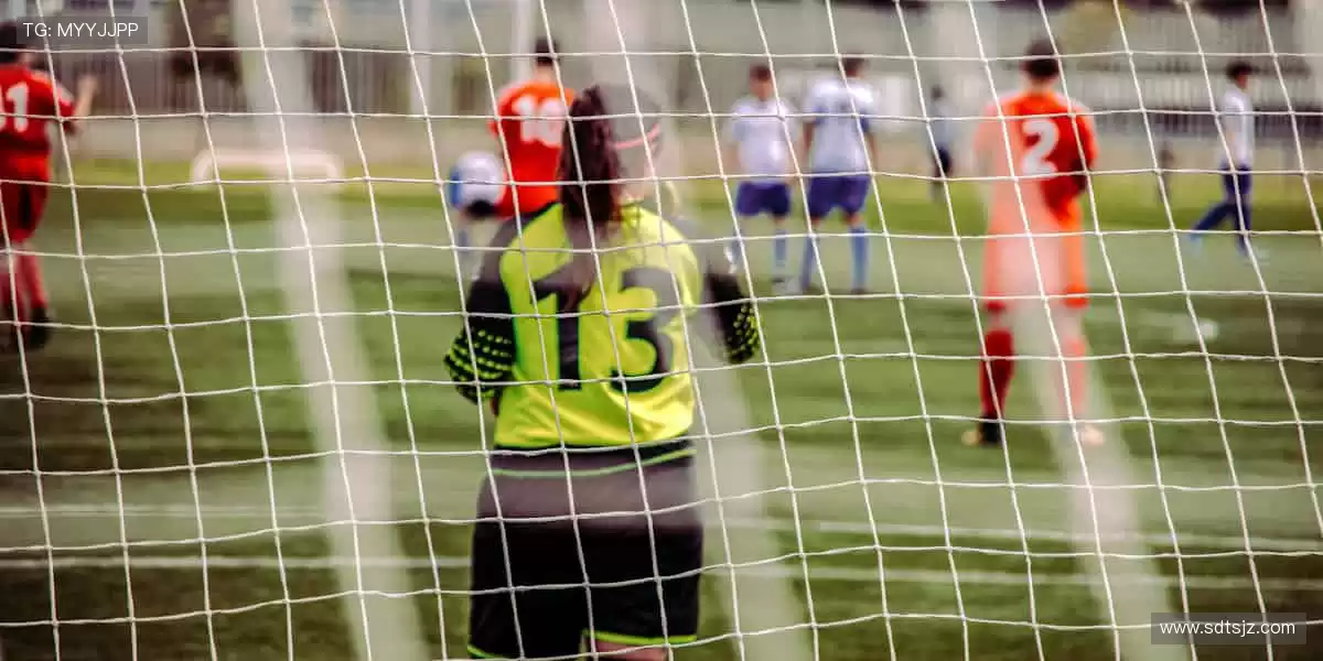 🏆冠军同款，与偶像共享荣耀时刻！